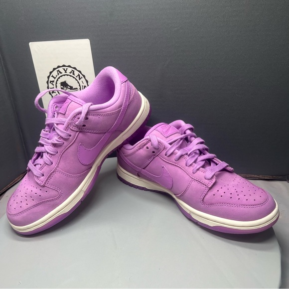 Nike Dunk Low PRM MF Rush Fuchsia DV7415-500 Women Size 6 Preowned Rare - Picture 11 of 14